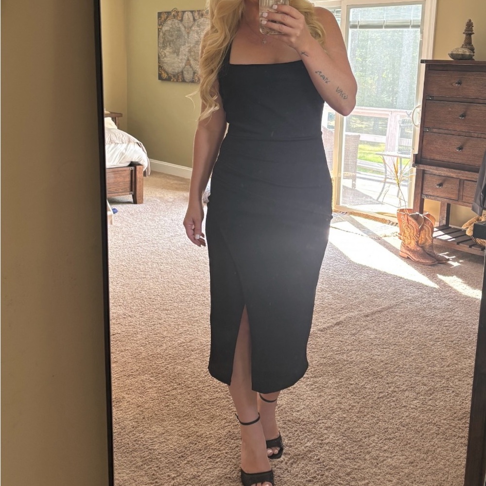 Lulu's Classic Black Midi Dress